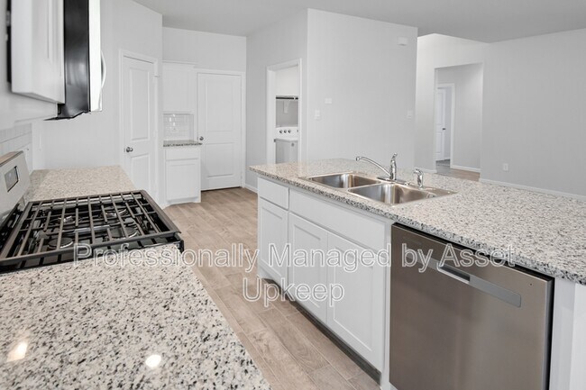 Building Photo - 5504 Gold Pond Dr