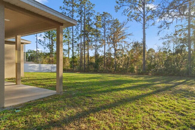 Building Photo - Nearly New 4BR Home Available Now in SW Ocala