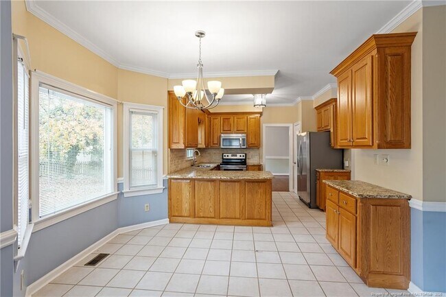 Building Photo - 2021 Shadow Creek Dr