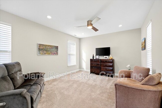 Building Photo - 6942 Cherry Creek Blvd