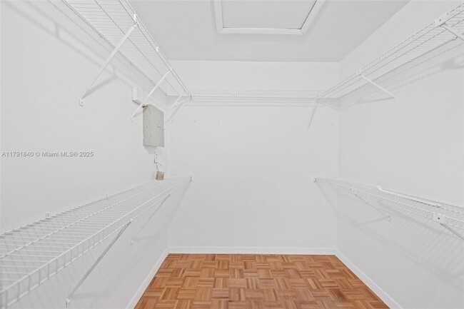 Building Photo - 14531 Hampton Pl