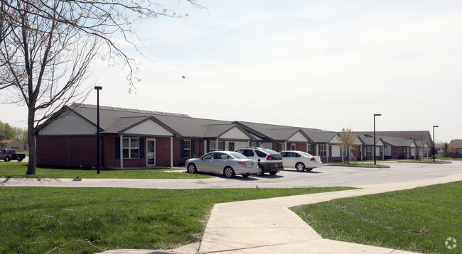 Sidewalk View - Danbury Pointe