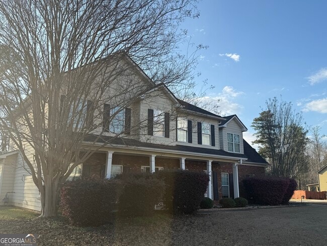 Building Photo - 2104 Ginger Estates Dr NE