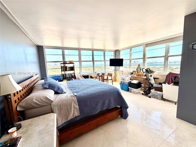 Building Photo - 2150 Sans Souci Blvd