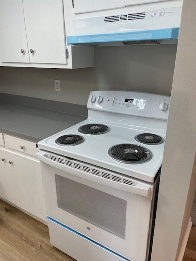 Building Photo - H&amp;H Properties of Floyd