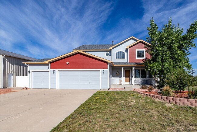 Primary Photo - Spacious Home in Woodmen Hills!!!