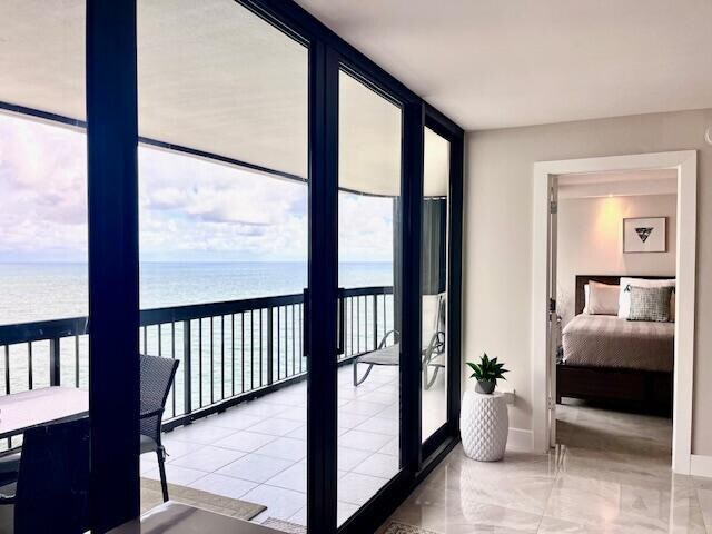 Building Photo - 5380 N Ocean Dr