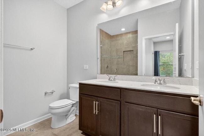 Building Photo - 64 Pindo Palm Dr