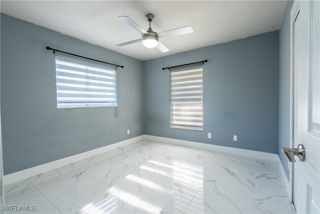 Building Photo - 2591 47th Terrace SW