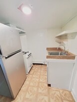 Building Photo - 162 Lockwood Ave