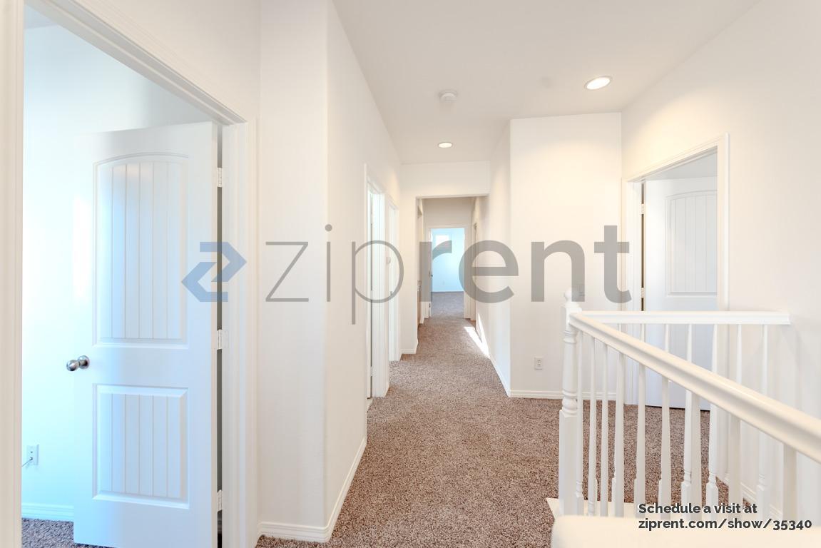 Building Photo - 221 W Pebble Creek Ln