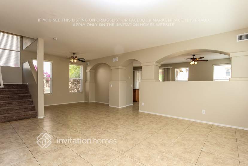 Building Photo - 11747 N 148th Ave