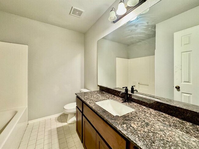 Building Photo - 633 NW 121st St