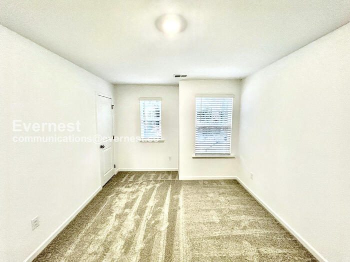 Building Photo - 4285 Marsha St