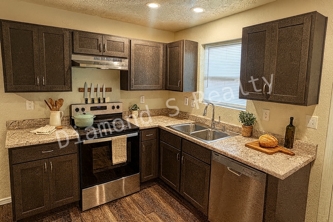 Building Photo - Brand New Build - Conveniently Located near National and Kearney