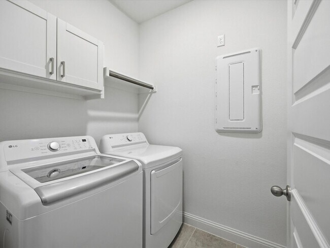 Building Photo - 701 Presidio St