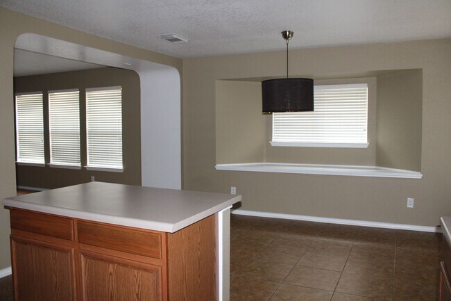 Building Photo - 11212 Forest Pass Ct