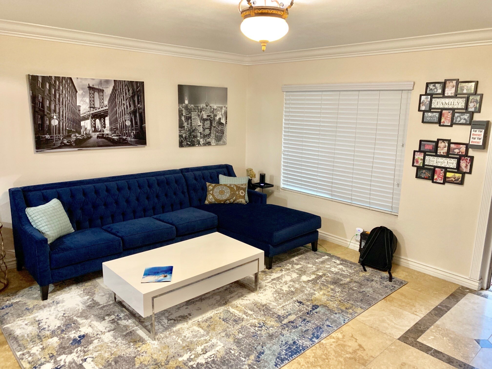 Building Photo - 565 S Royal Crest Cir