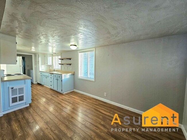 Building Photo - Beautiful Single-Level Home Located in the desirable East Medford neighborhood