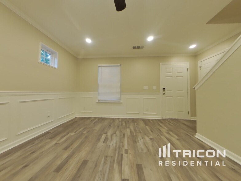 Building Photo - 118 Silver Fox Trail