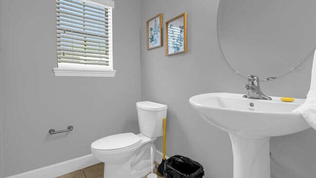 Building Photo - 14545 Damai Ln