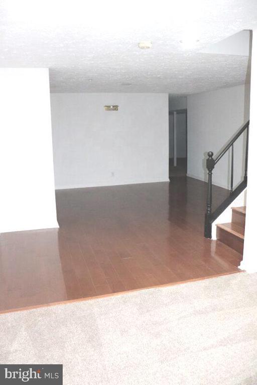 Building Photo - 10011 Welshire Dr