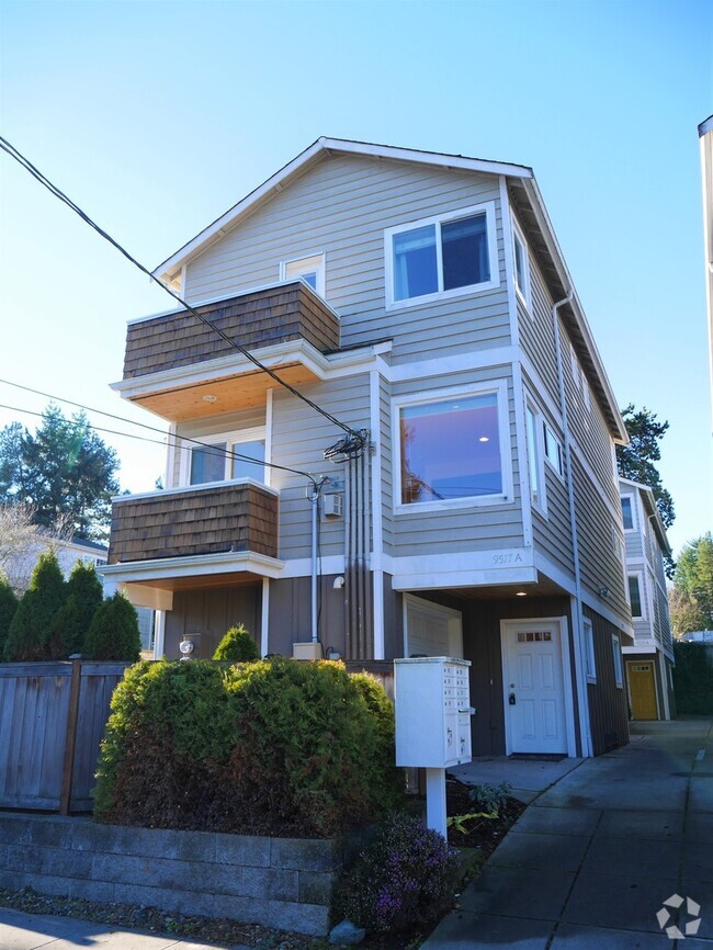 Building Photo - 9517a 8th Ave NW