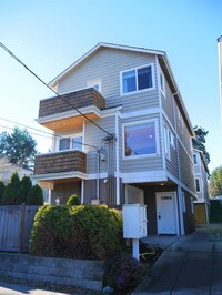 Building Photo - 9517a 8th Ave NW