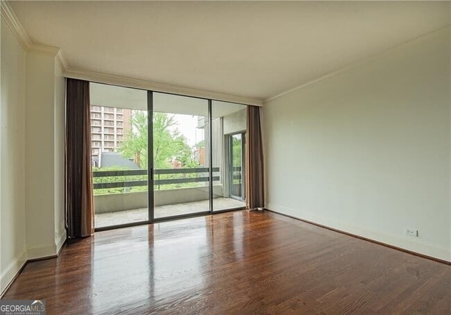 Building Photo - 2660 Peachtree Rd NW