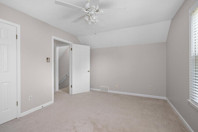 Building Photo - 3075 Stonecrest Cir