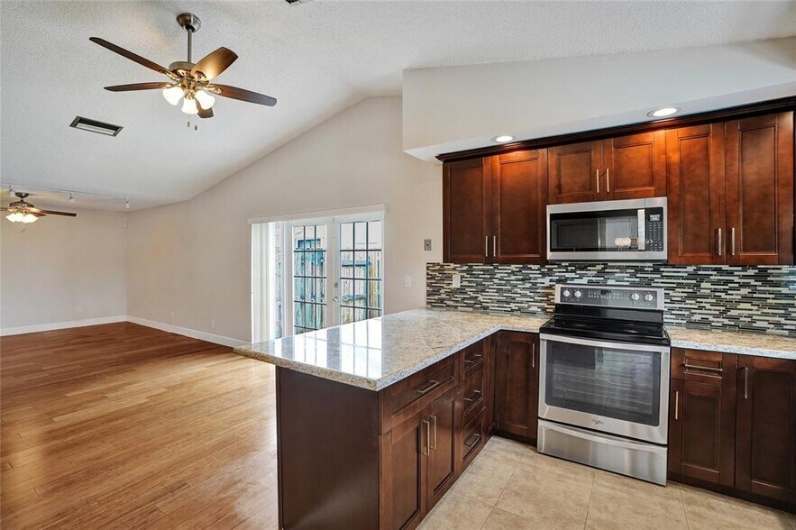 Building Photo - 8511 NW 54th St