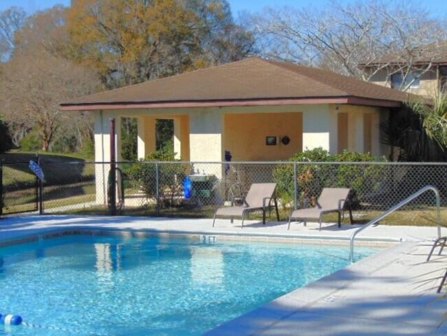 Primary Photo - 2 BA/2 BR Condo in West Ashley