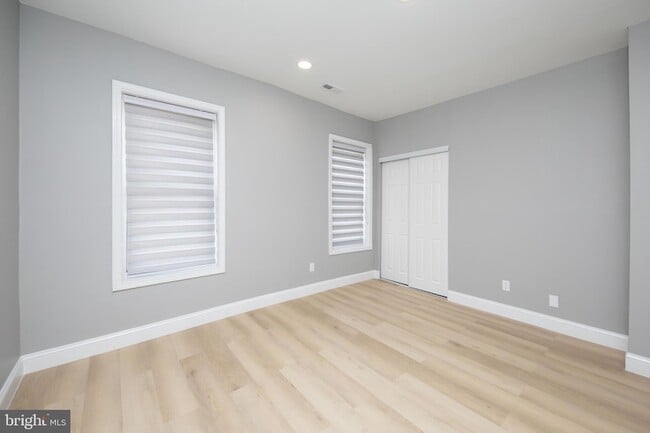 Building Photo - 3717 Frankford Ave