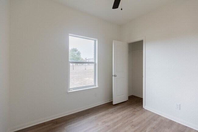 Building Photo - 6010 Luckey Run