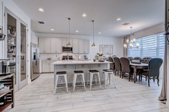 Building Photo - 19742 Split Rail Run