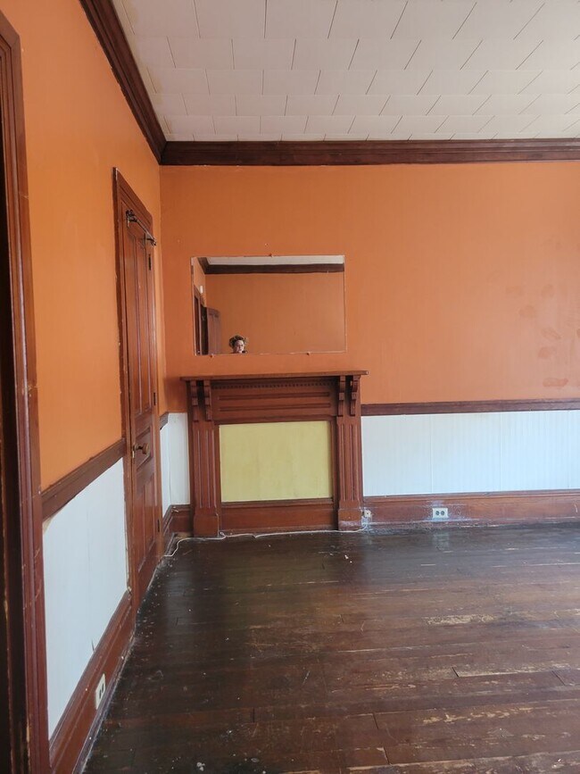 Building Photo - 28 S Hartley St