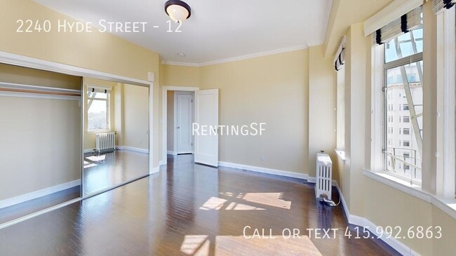 Building Photo - 2BR x 1 BA in Russian Hill Neighborhood