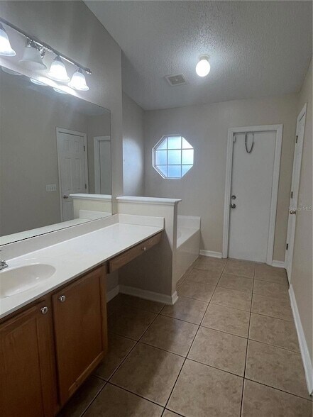 Building Photo - 2127 Marisol Loop