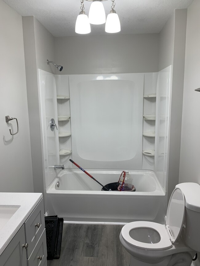 Building Photo - 519 S 11th St