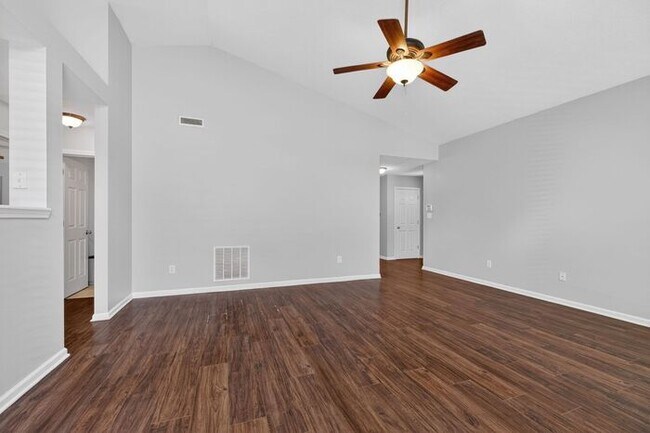 Building Photo - Walk to Parks, Trails & Local Attractions in Prime Fishers Location