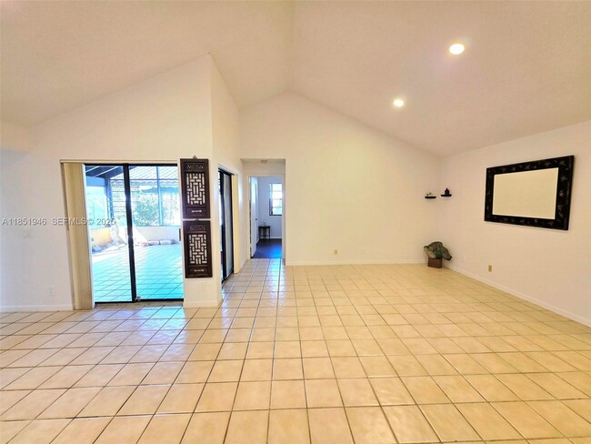 Building Photo - 2320 Dover