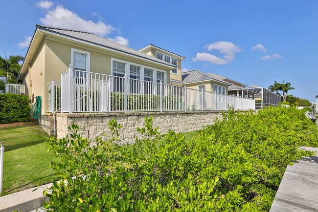 Building Photo - 617 Mirabay Blvd