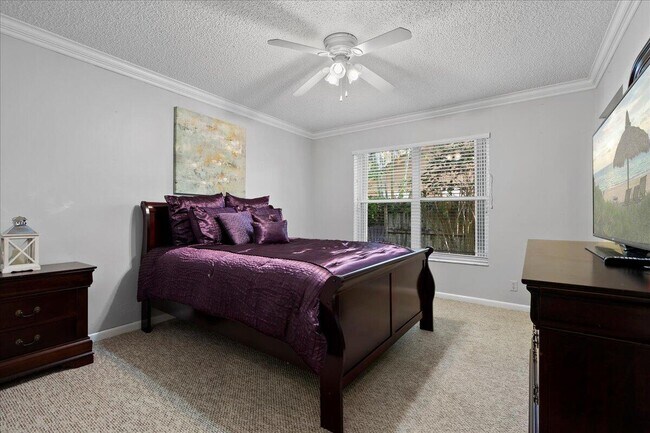Building Photo - 13557 Northumberland Cir