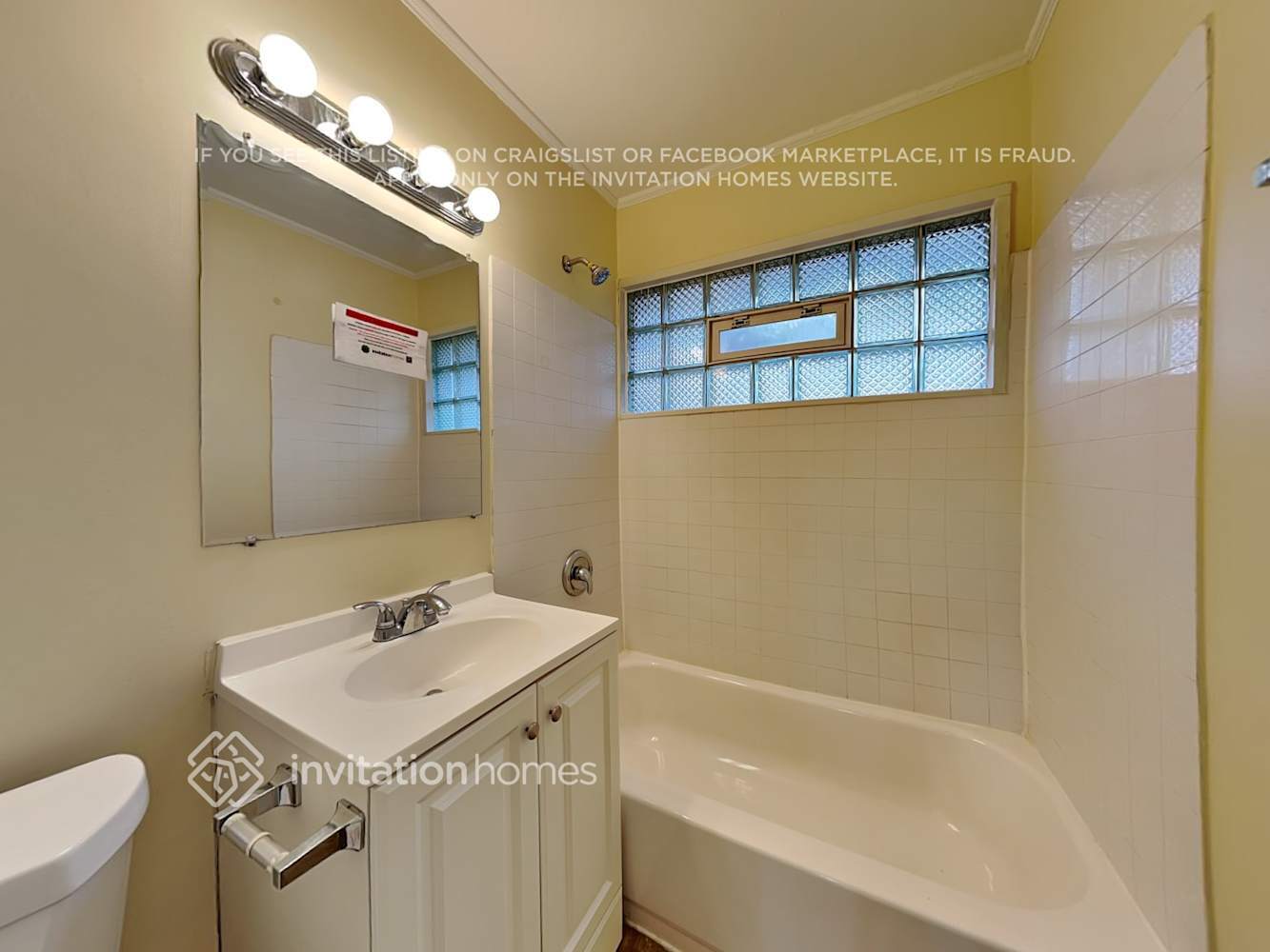 Building Photo - 113 Nashua St