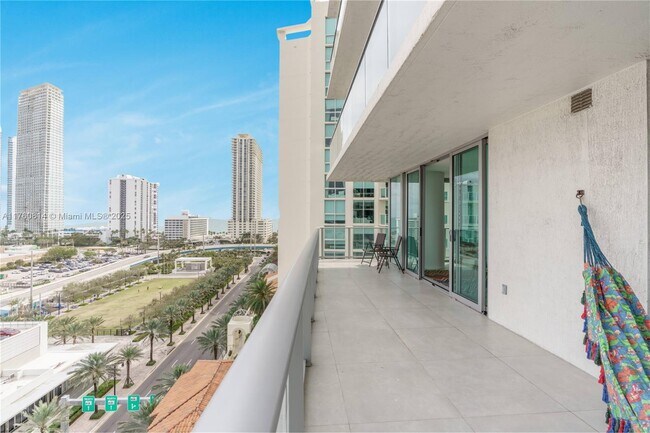 Building Photo - 300 Sunny Isles Blvd