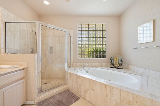 Building Photo - 48145 Paso Tiempo Ln