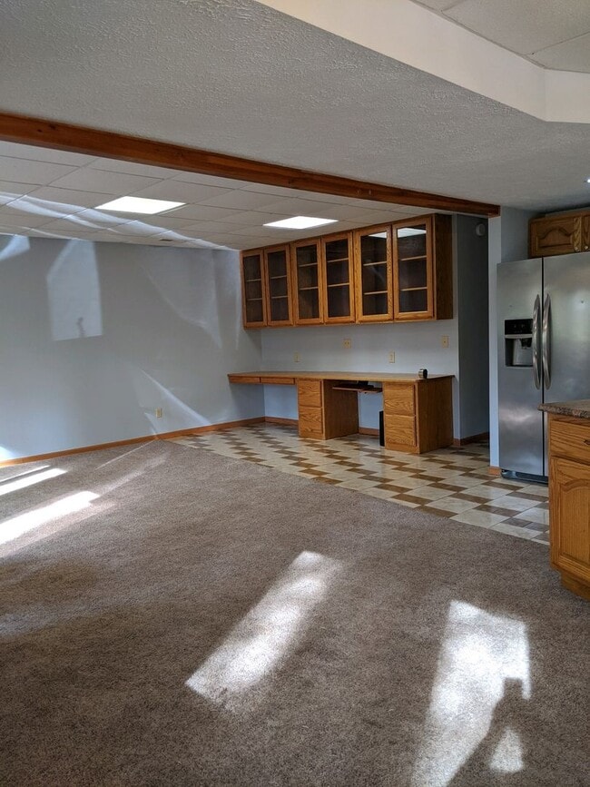 Building Photo - 1103 W Winona Ave