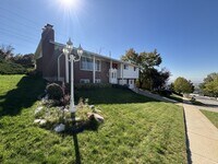 Building Photo - 786 San Simeon Way