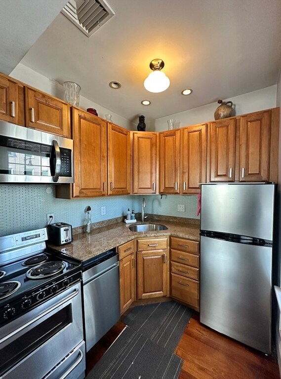 Primary Photo - 613-615-615 Dorchester Ave