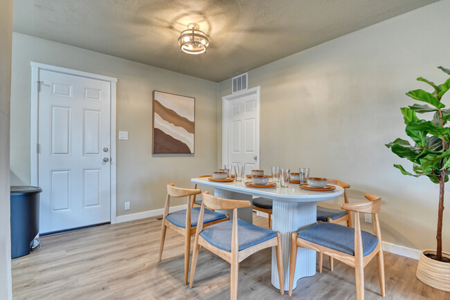 Dining Room - 73 Goret Dr